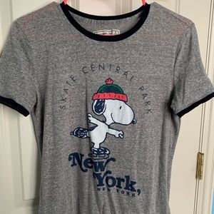 ABERCROMBIE SNOOPY TEE